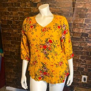 Torrid 3/4 Sleeve Yellow Floral Shirt NWT PLUS SIZE 1